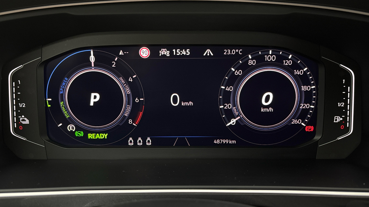 Volkswagen Tiguan - 10