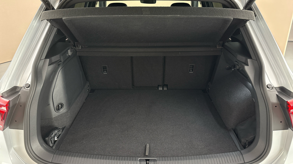Volkswagen Tiguan - 17