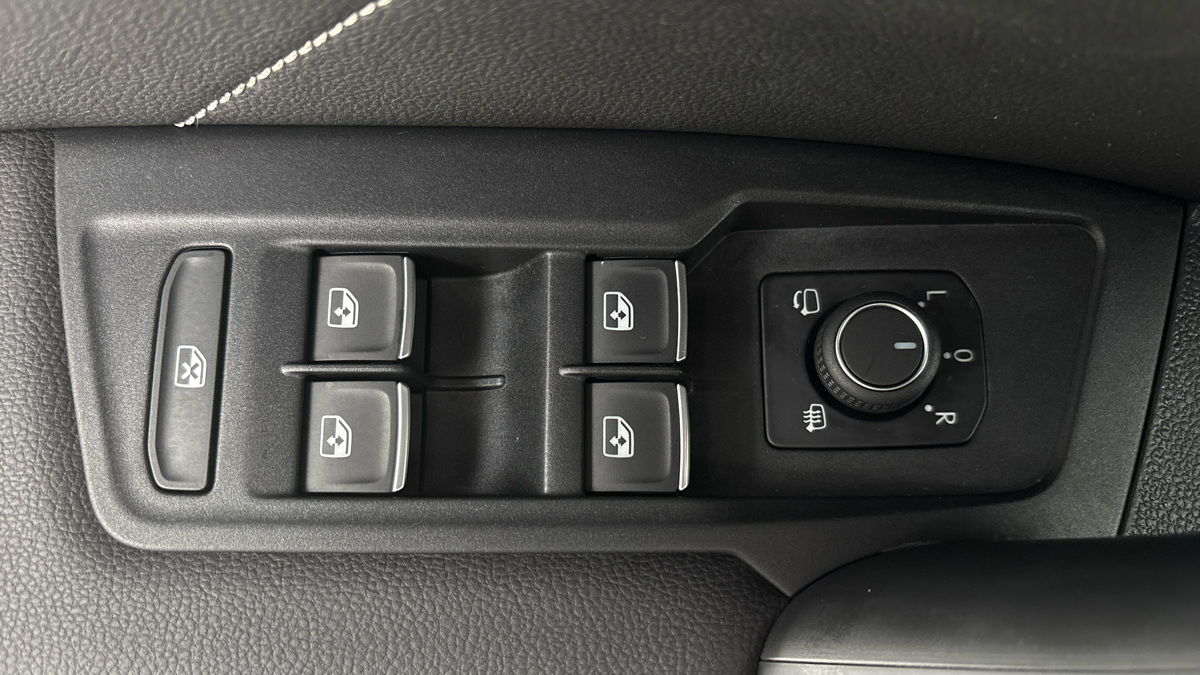 Volkswagen Tiguan - 21