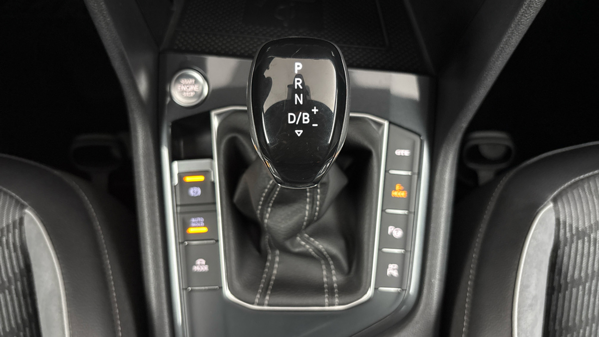 Volkswagen Tiguan - 24