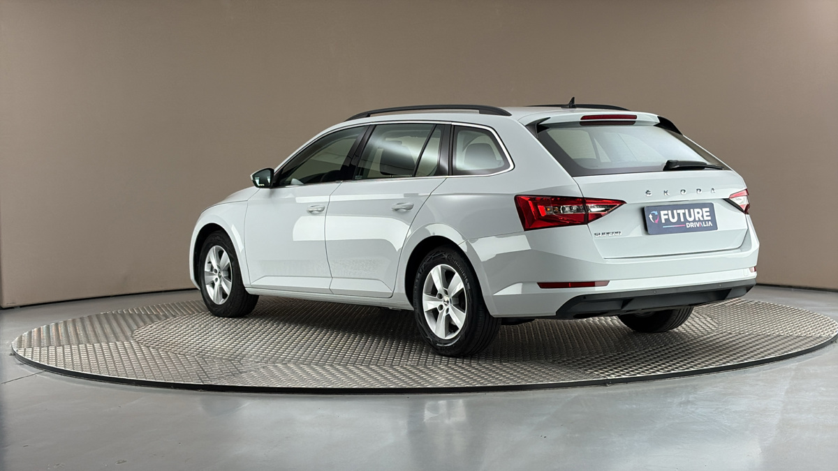 Škoda Superb - 2