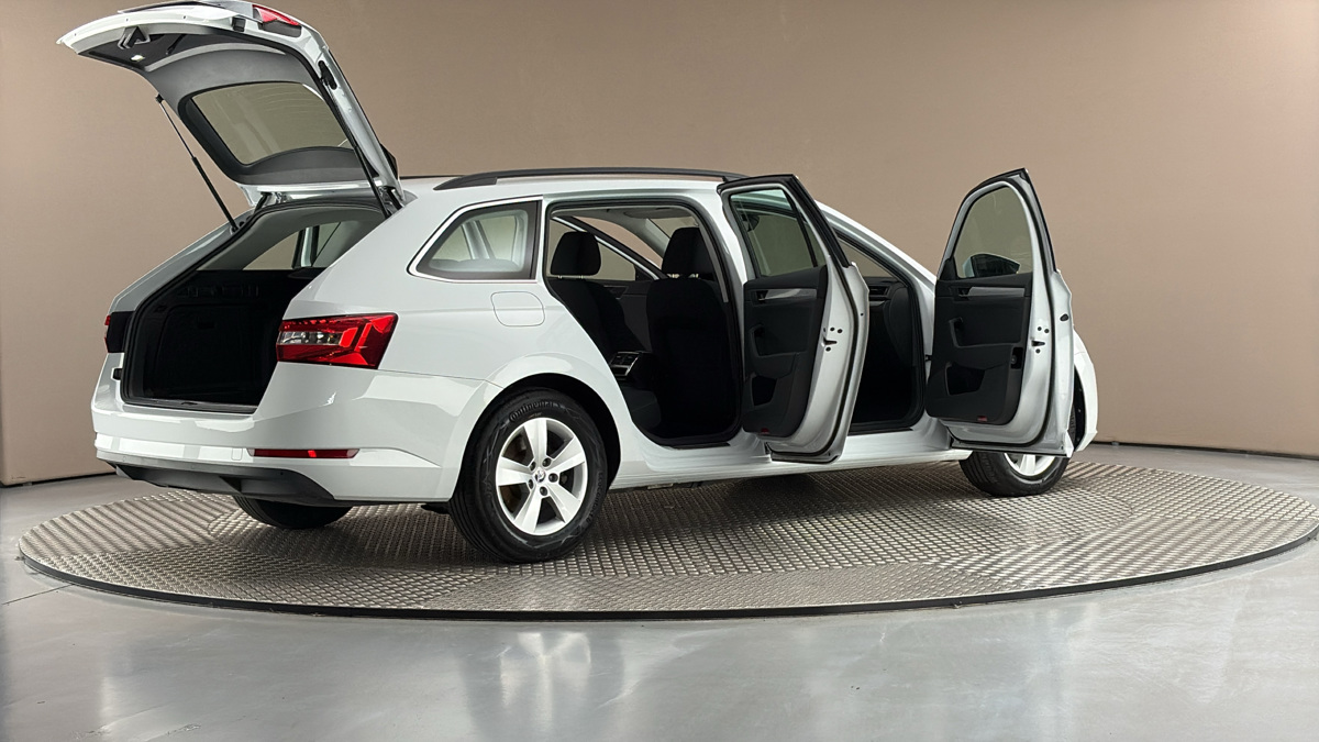 Škoda Superb - 6