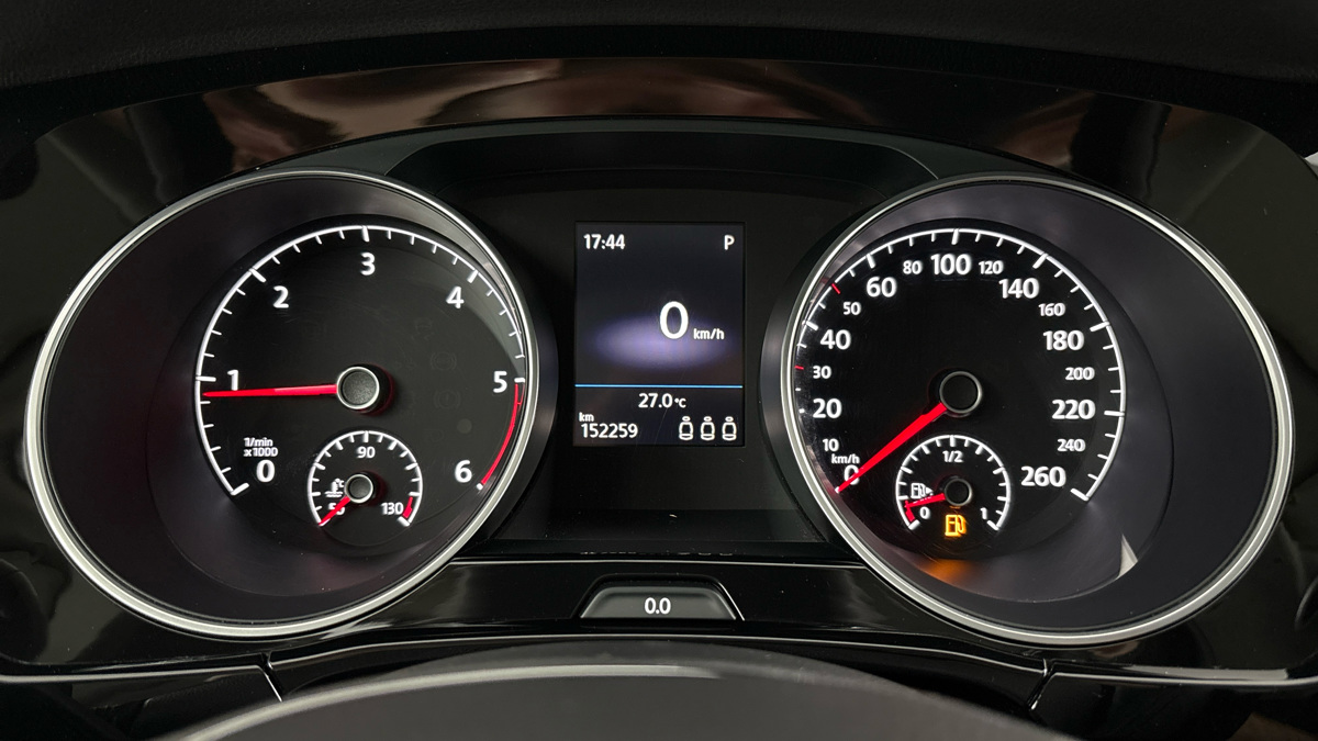 Volkswagen Touran - 10