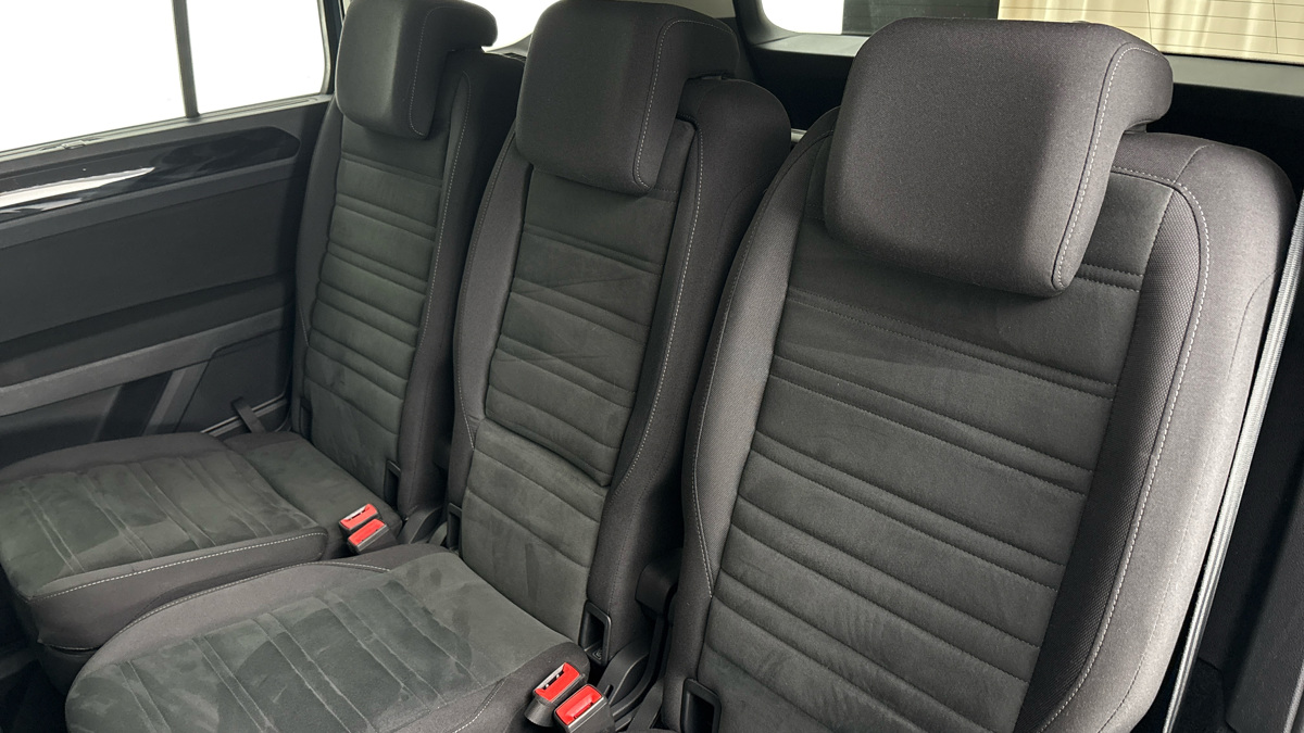 Volkswagen Touran - 16