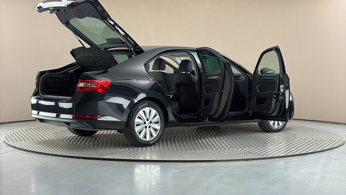 Škoda Superb - 6