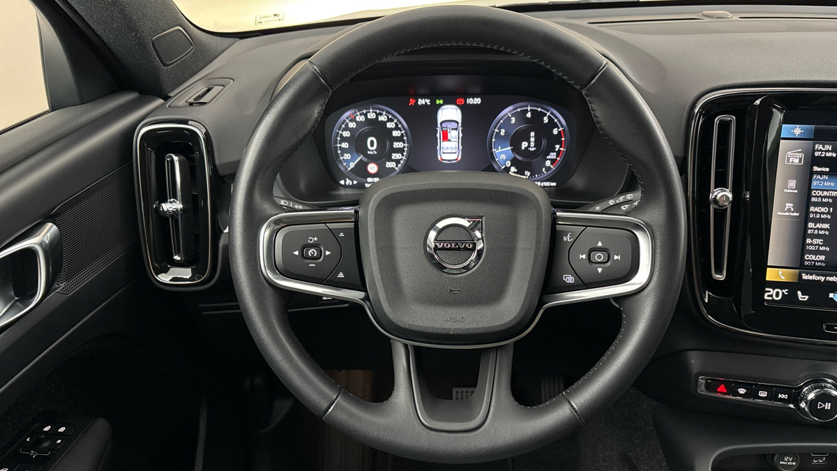 Volvo XC40 - 9