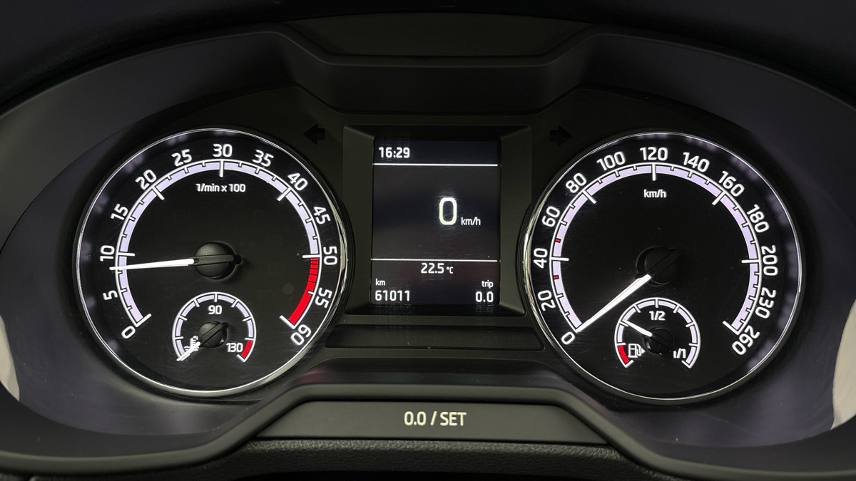 Škoda Octavia - 10