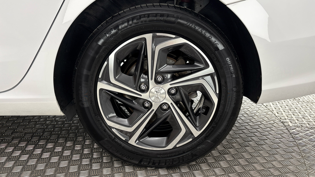 Hyundai i30 - 19