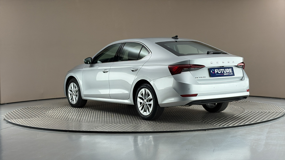 Škoda Octavia - 2
