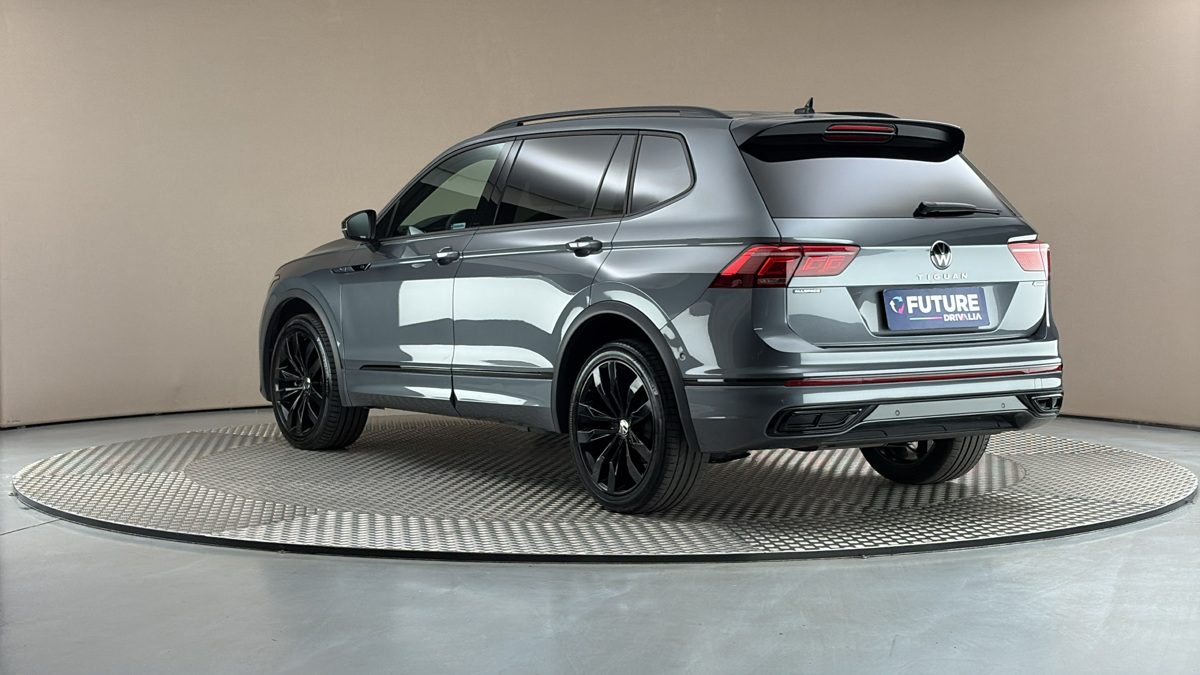 Volkswagen Tiguan Allspace - 2