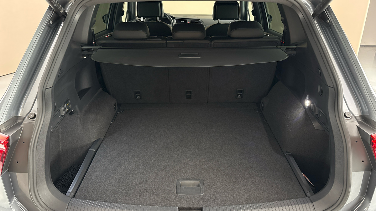 Volkswagen Tiguan Allspace - 17