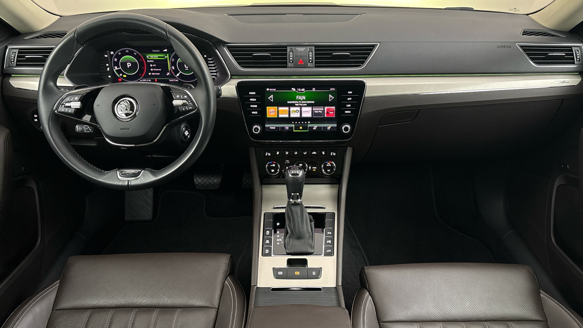 Škoda Superb - 8