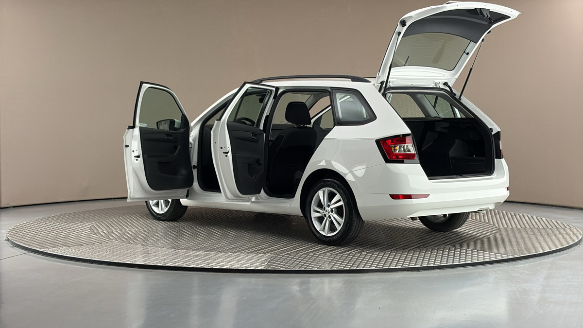 Škoda Fabia - 7