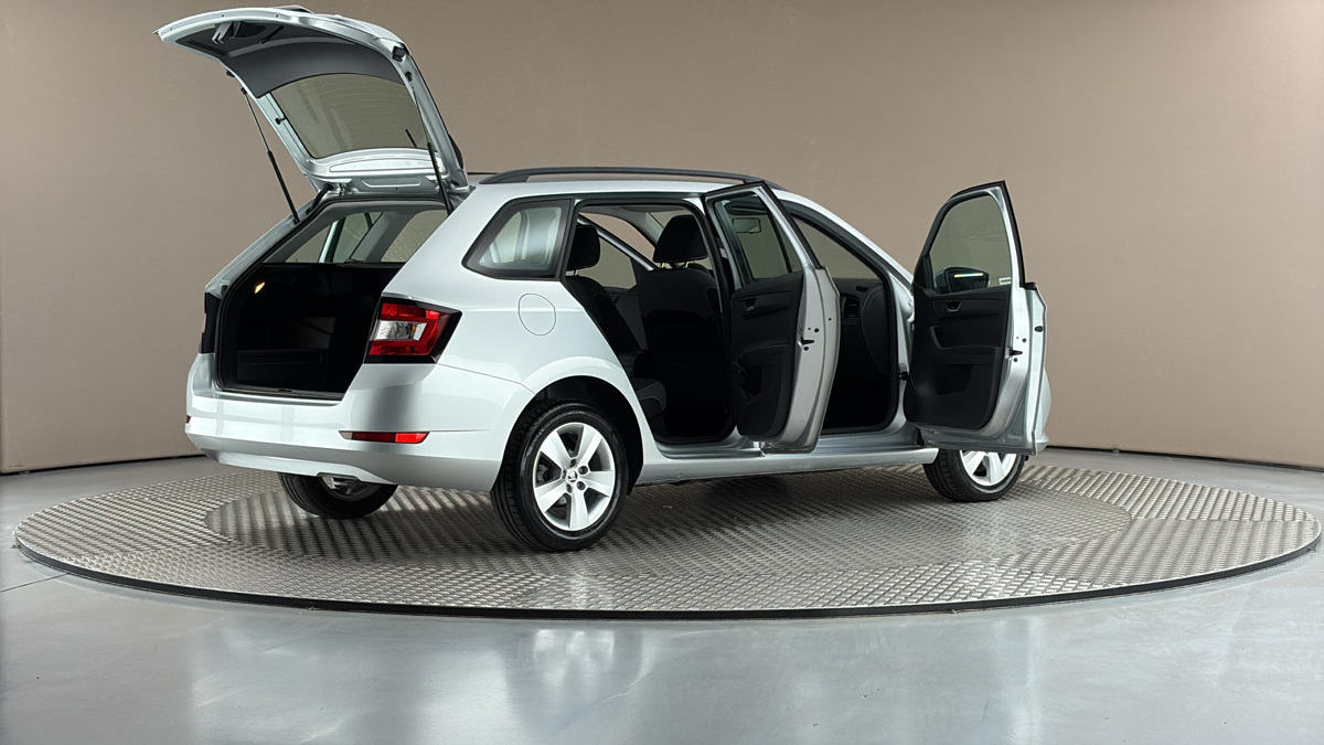Škoda Fabia - 6