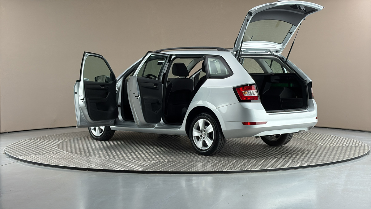 Škoda Fabia - 7