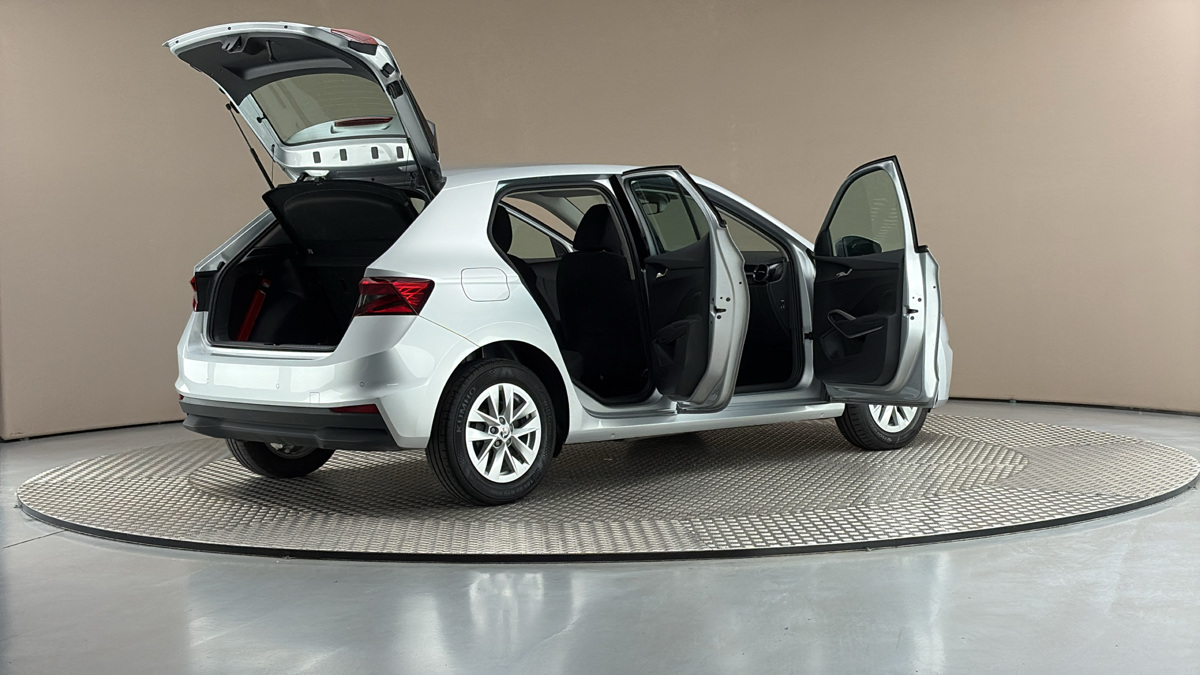 Škoda Fabia - 6