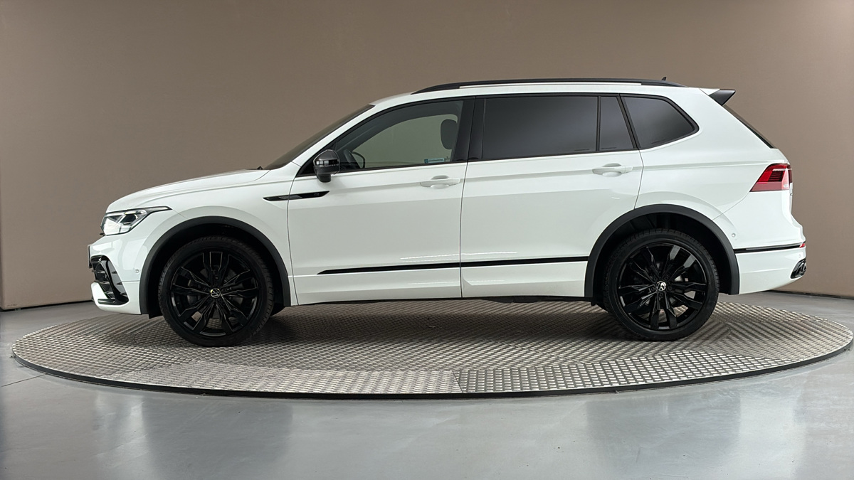 Volkswagen Tiguan Allspace - 4