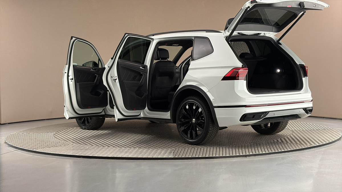 Volkswagen Tiguan Allspace - 7