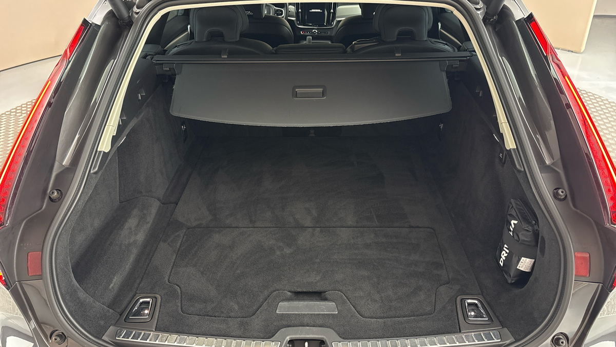 Volvo V90 - 17