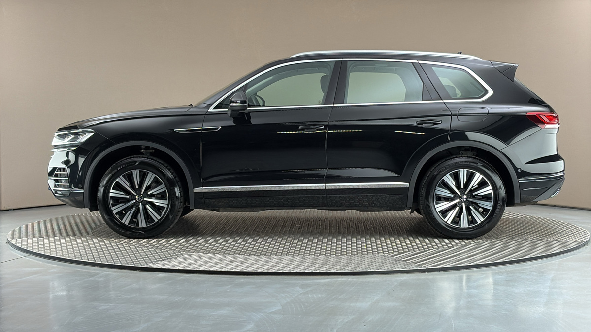 Volkswagen Touareg - 4