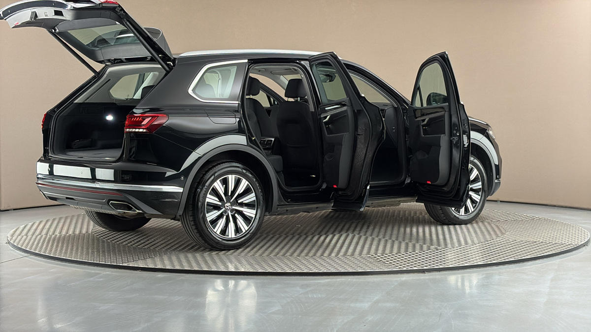 Volkswagen Touareg - 6