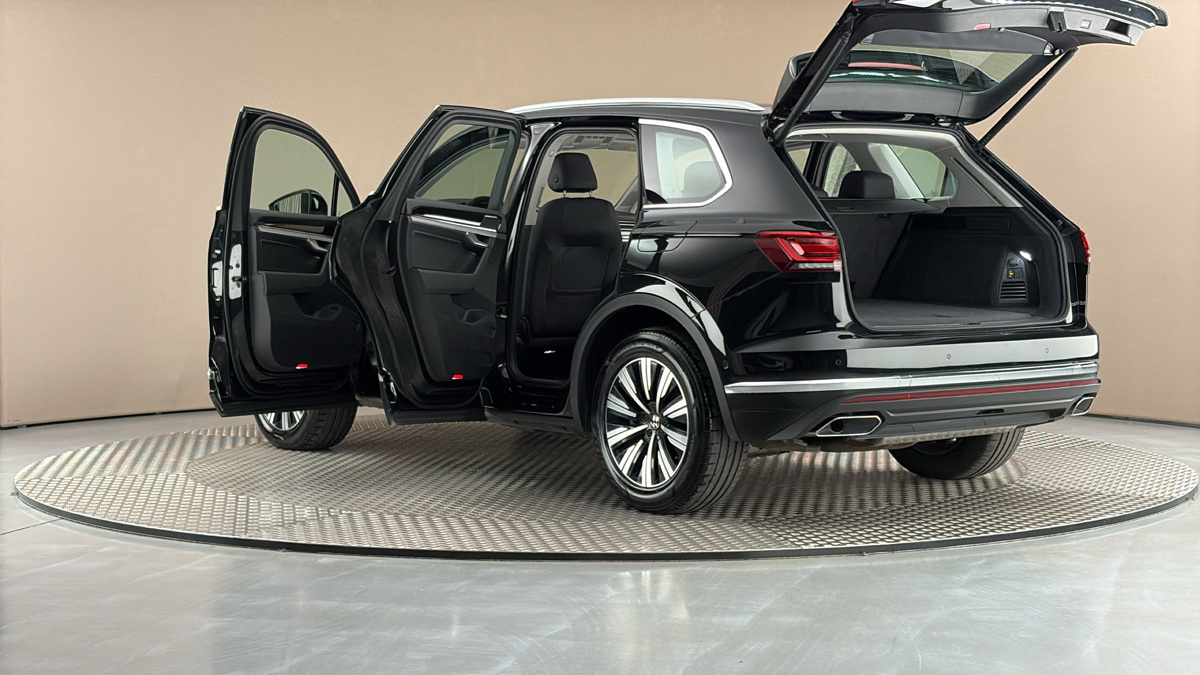 Volkswagen Touareg - 7