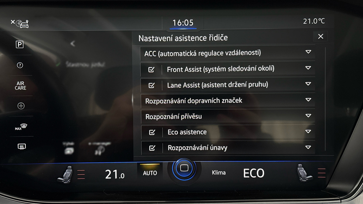 Volkswagen Touareg - 25