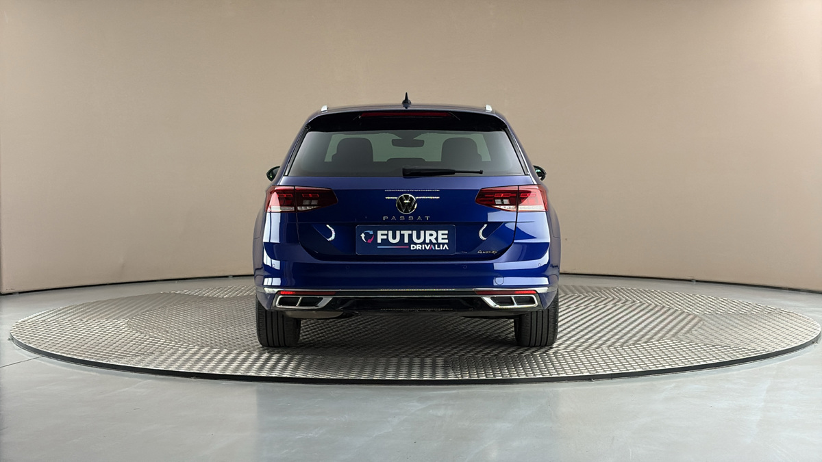 Volkswagen Passat - 5