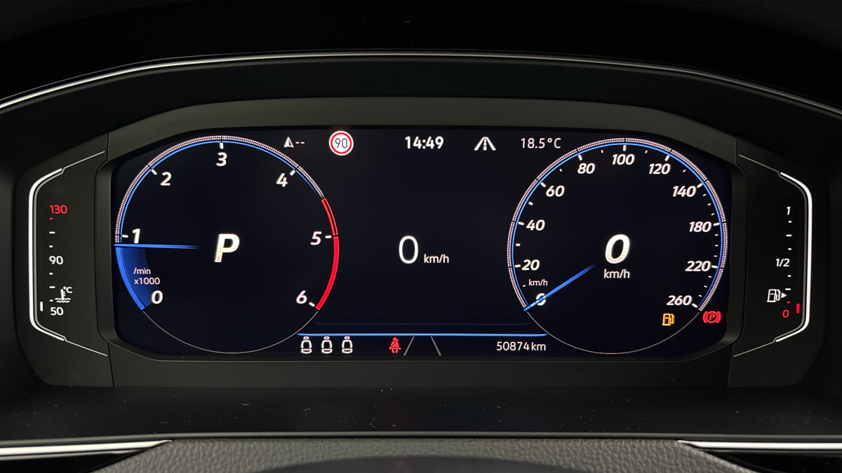 Volkswagen Passat - 10