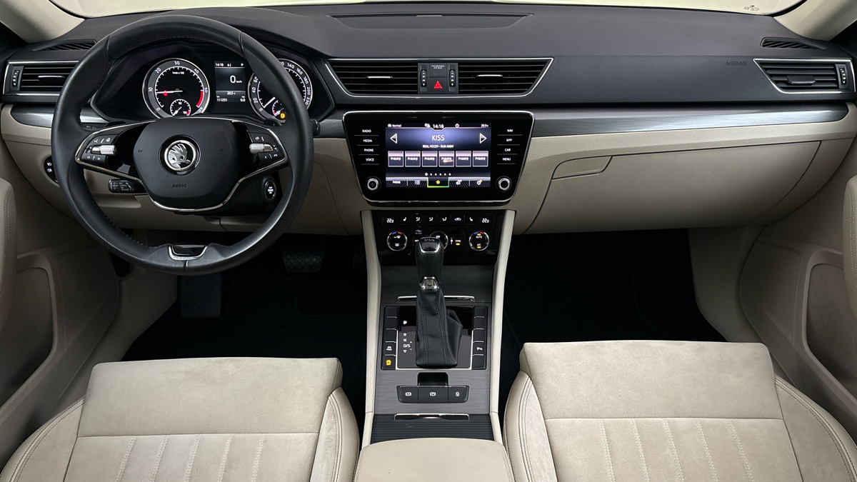 Škoda Superb - 8