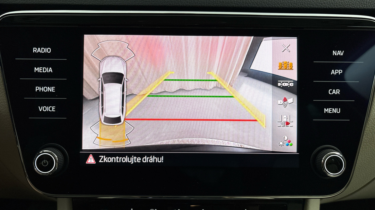 Škoda Superb - 12