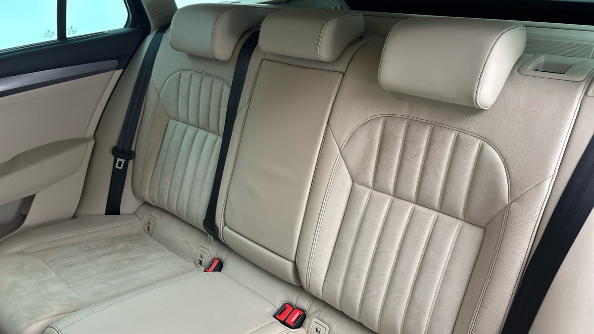 Škoda Superb - 16
