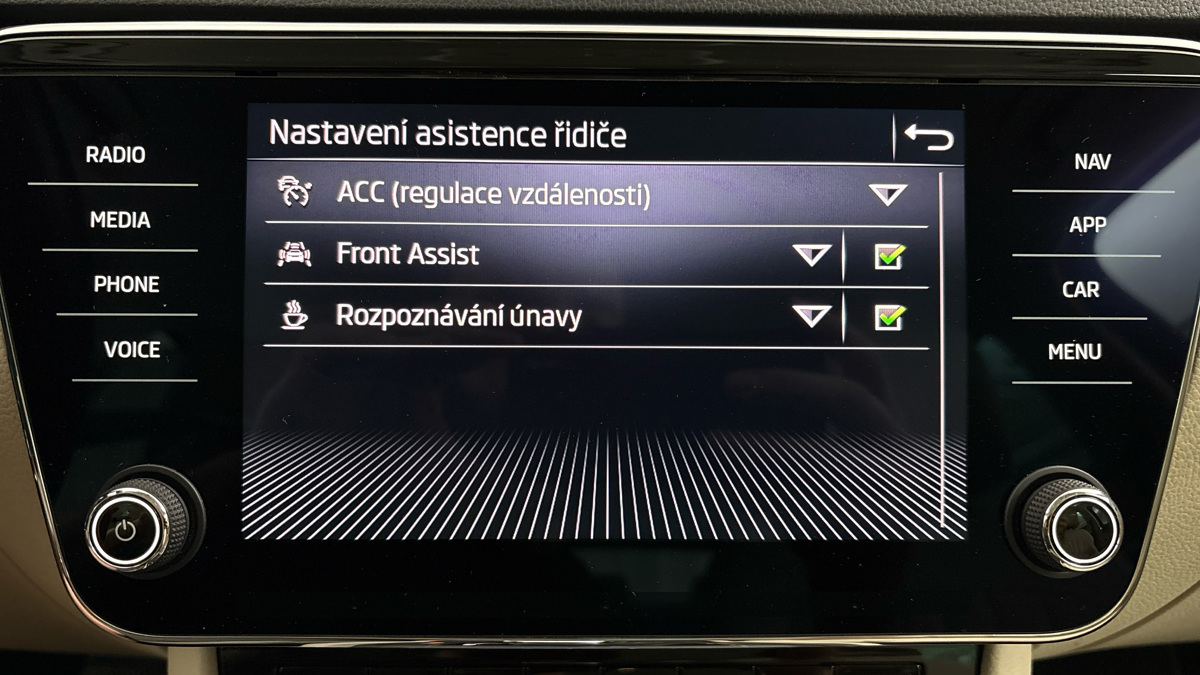 Škoda Superb - 24