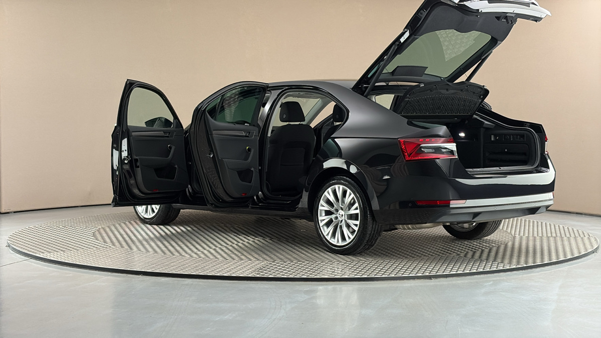 Škoda Superb - 7