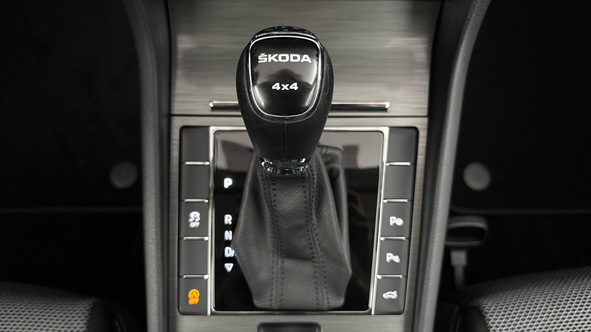Škoda Superb - 25
