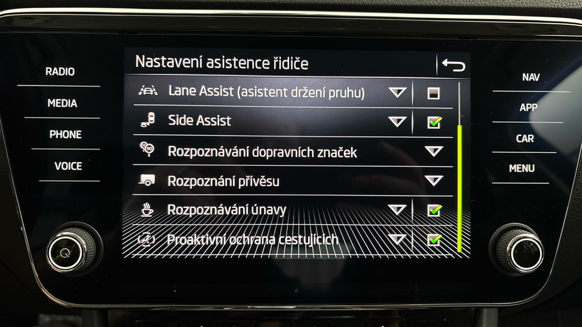 Škoda Superb - 27