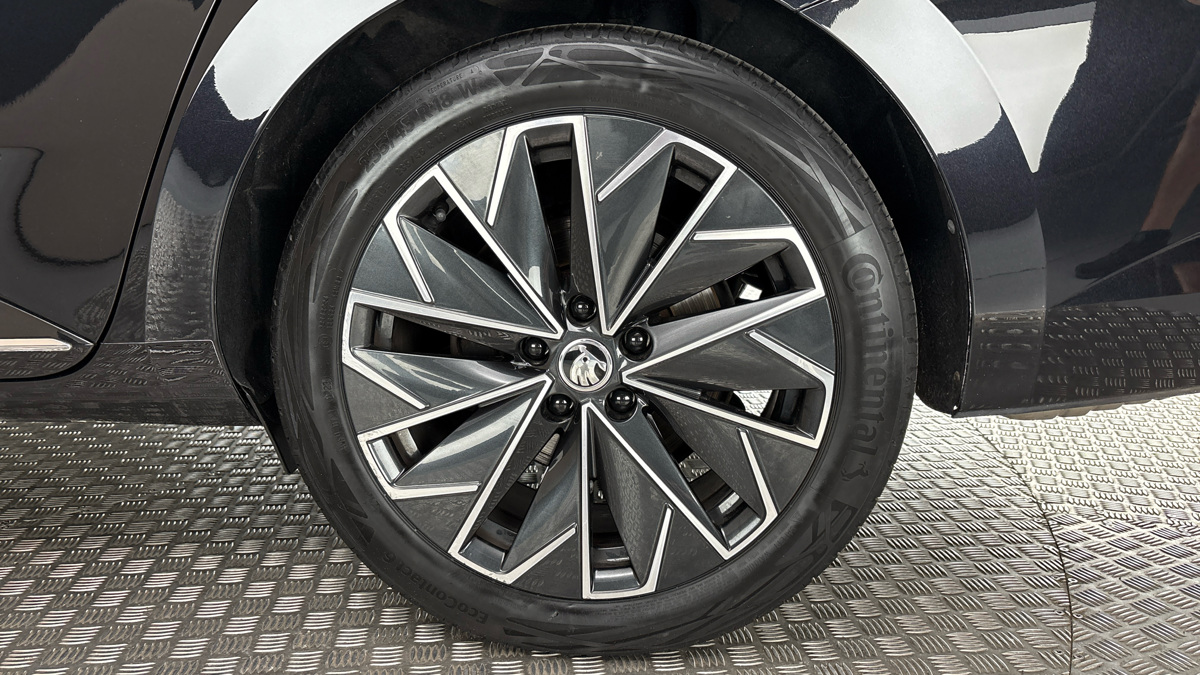 Škoda Superb - 19