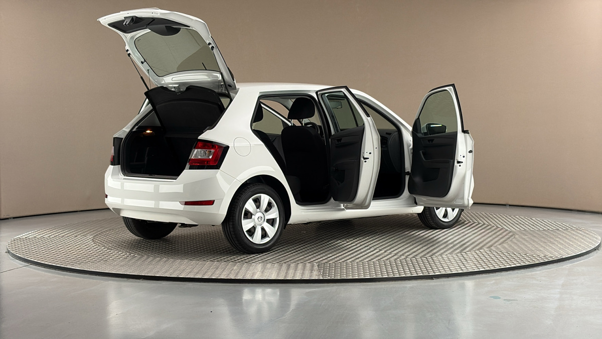 Škoda Fabia - 6