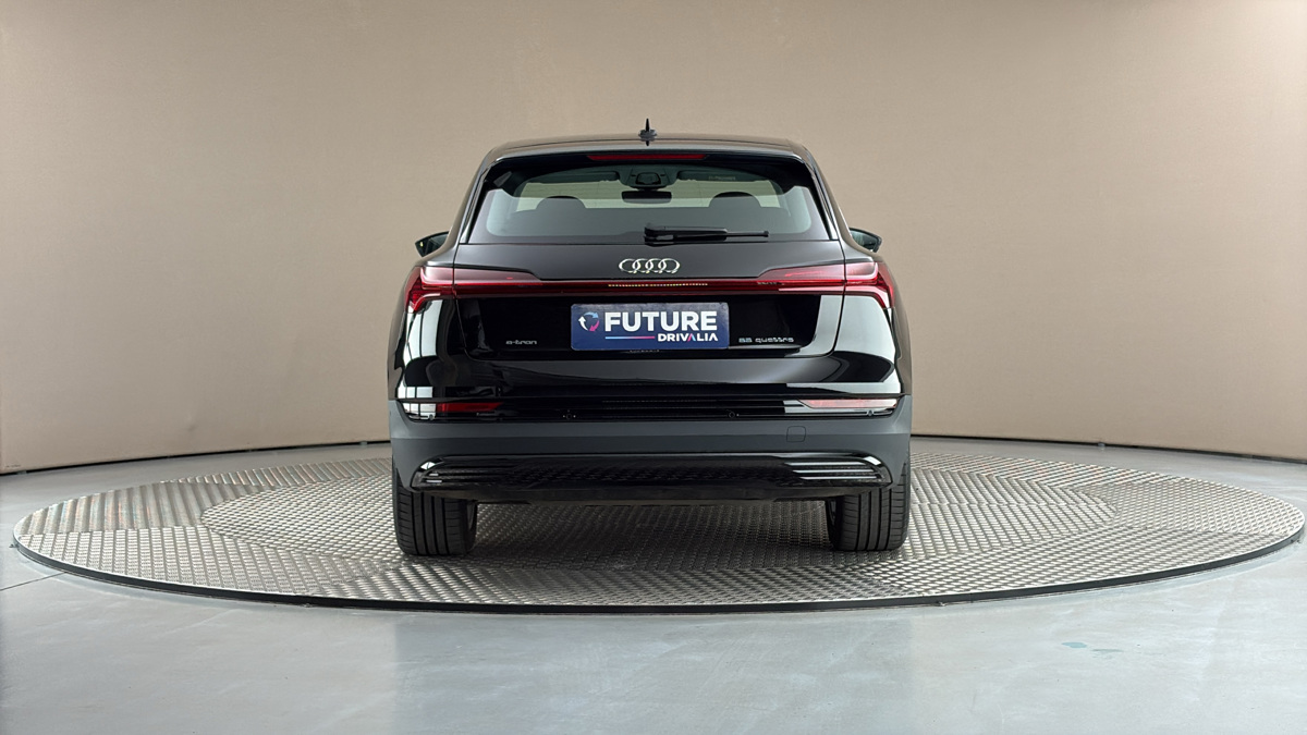 Audi e-tron - 5