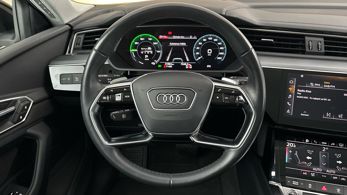 Audi e-tron - 9