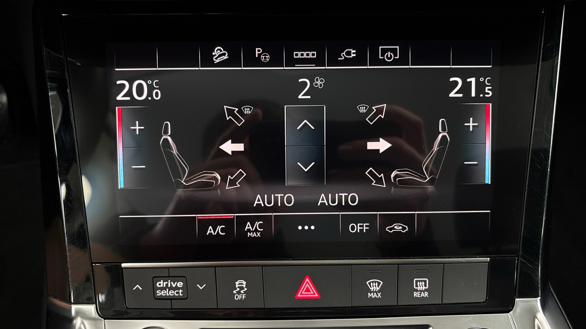 Audi e-tron - 13