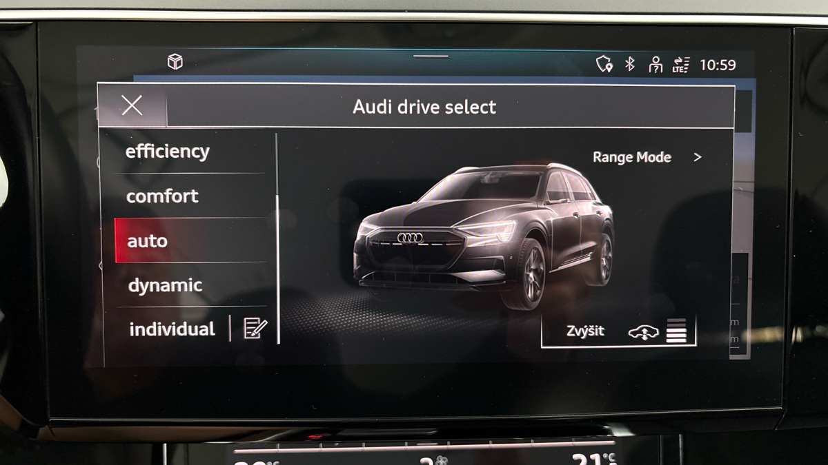 Audi e-tron - 25