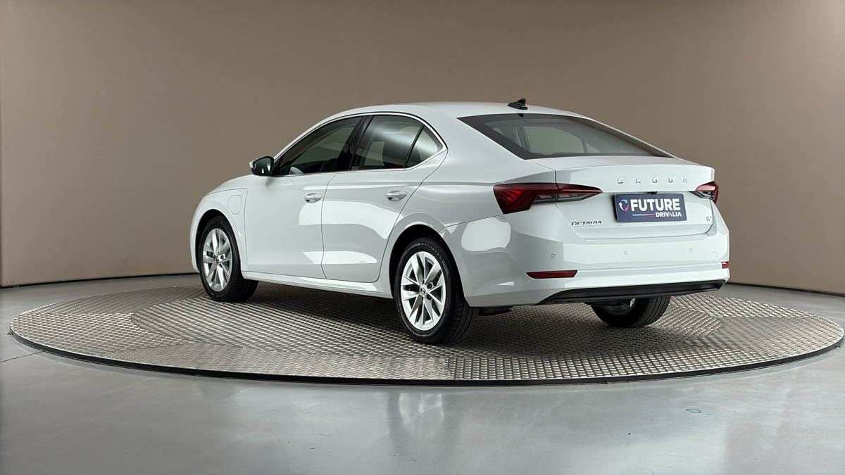 Škoda Octavia - 2