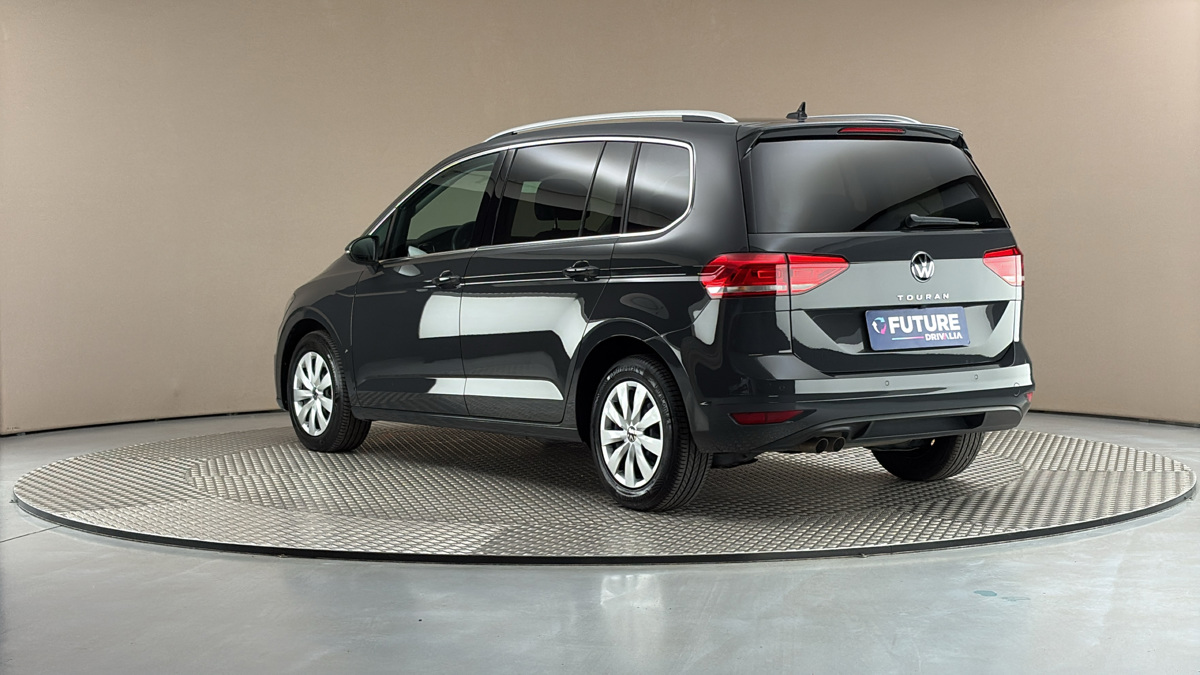 Volkswagen Touran - 2