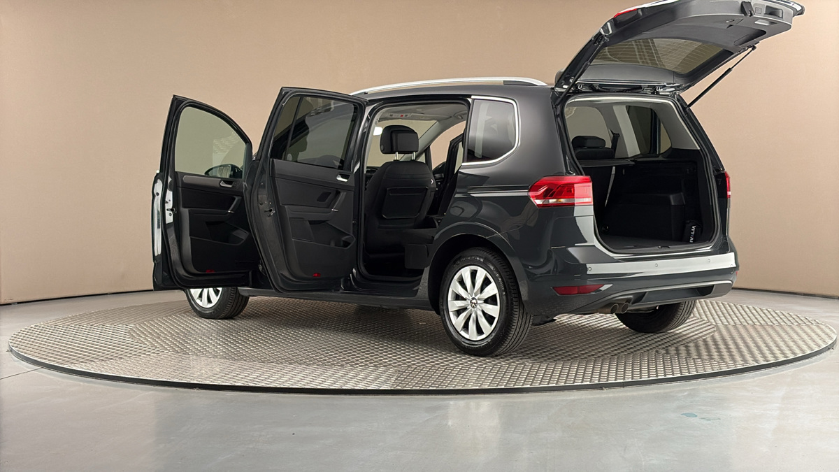 Volkswagen Touran - 7