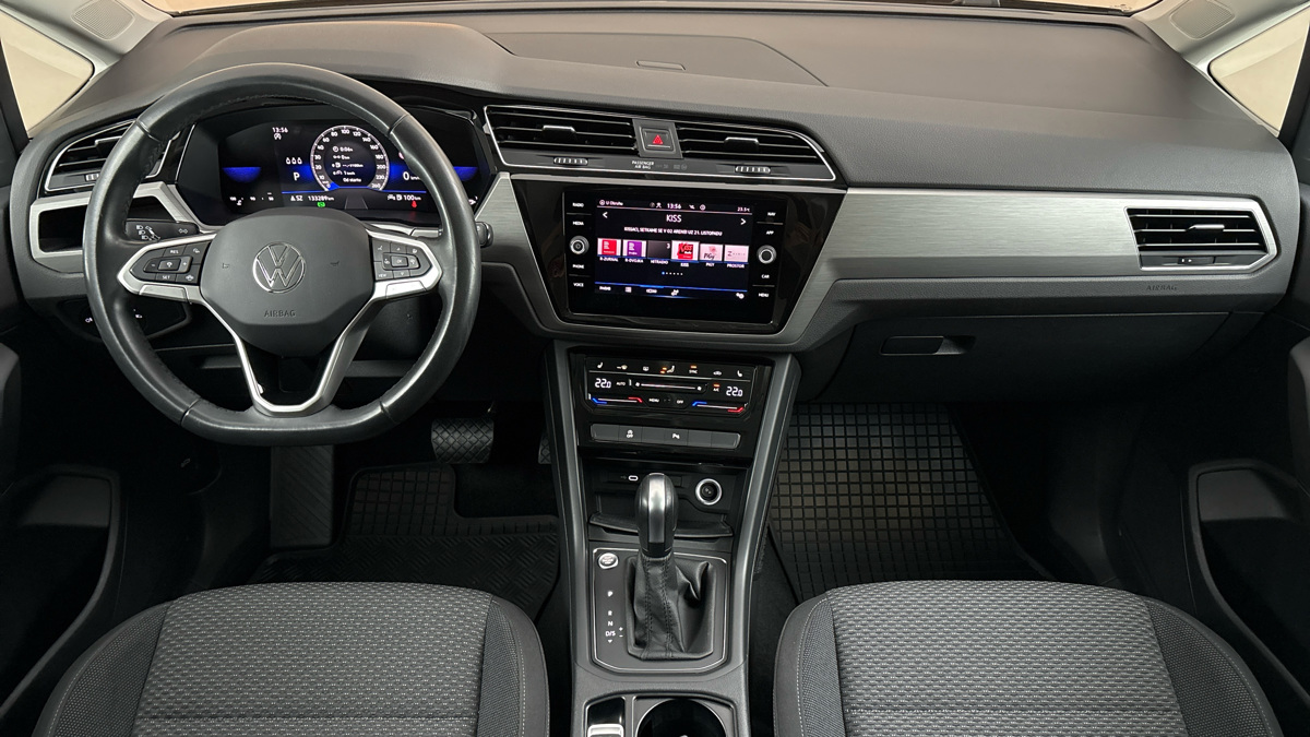 Volkswagen Touran - 8