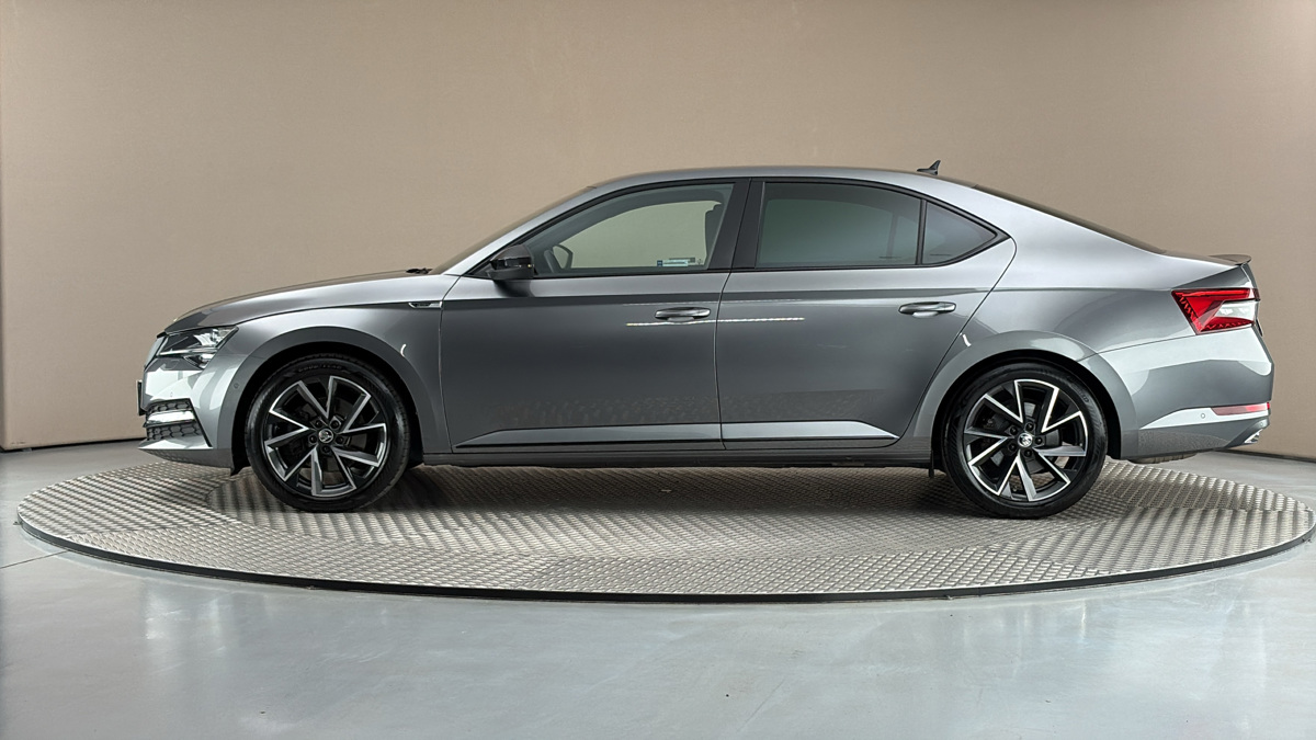 Škoda Superb - 4