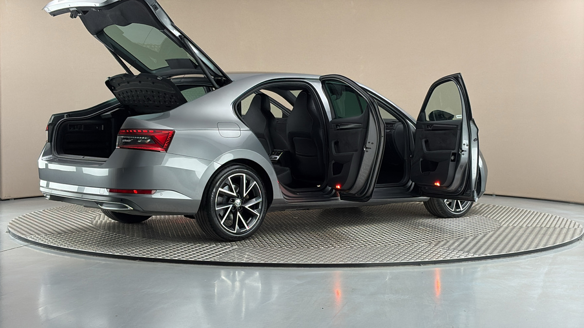 Škoda Superb - 6