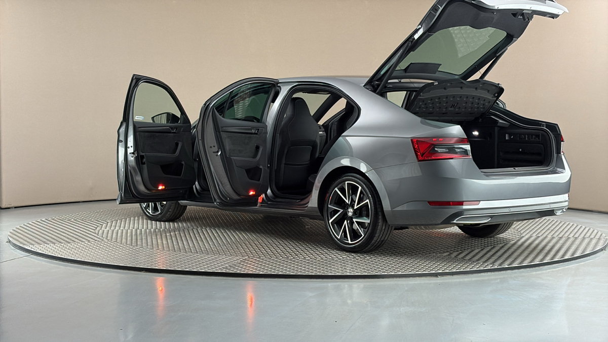 Škoda Superb - 7