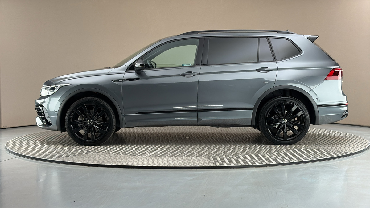 Volkswagen Tiguan Allspace - 4
